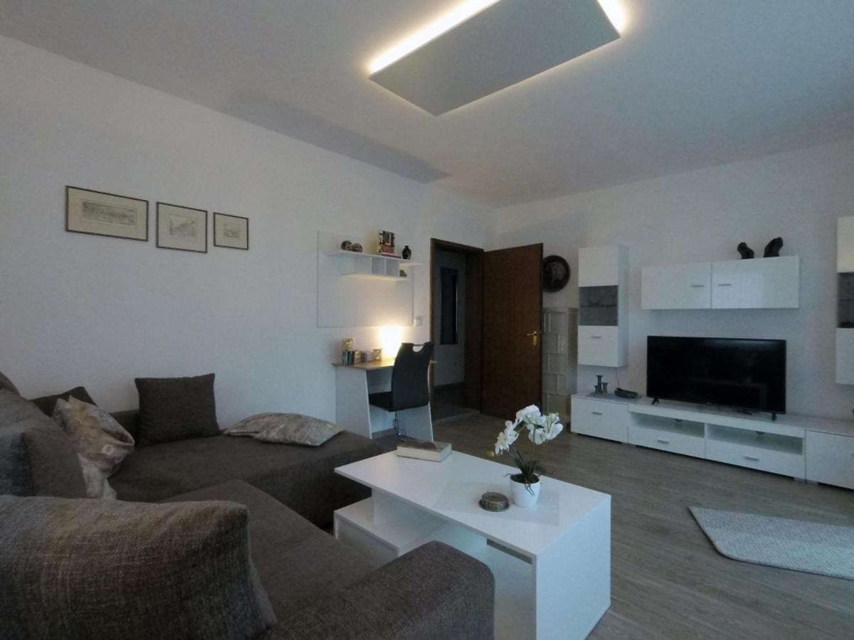 Ferienwohnung "Auszeit" Hofheim in Unterfranken ภายนอก รูปภาพ